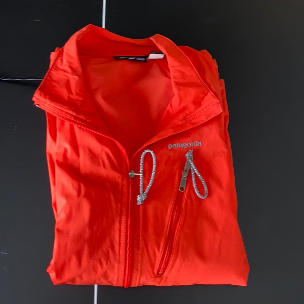 Women’s Medium Patagonia Windbreaker